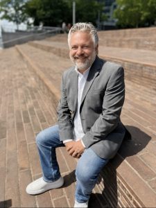 Holger Lietfien, Personalvermittler